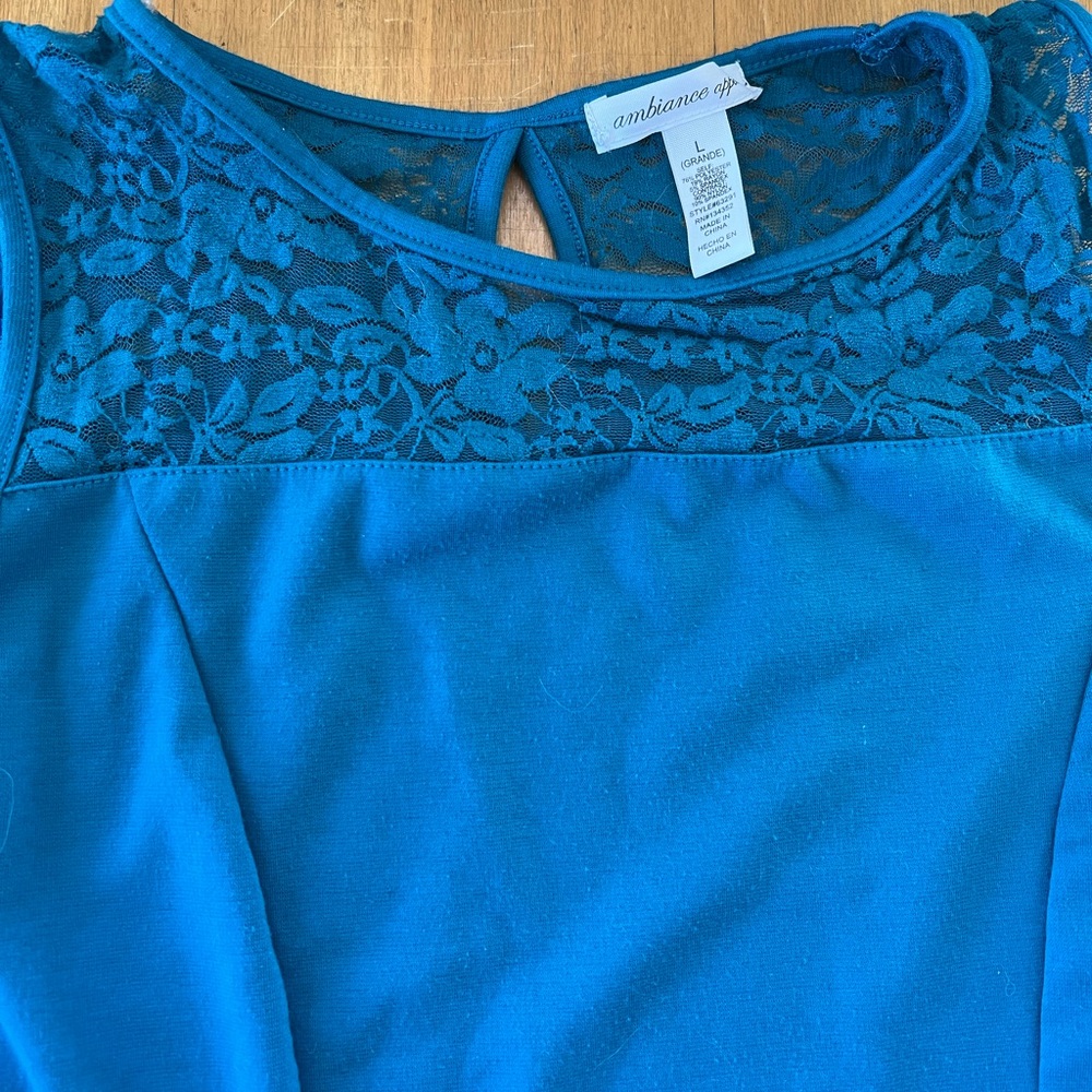 Ambiance Appt Lace Keyhole Tank Top